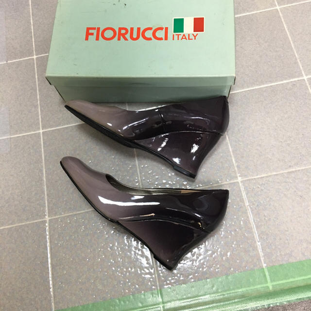 FIORUCCI(ITALY)のパンプス レディースの靴/シューズ(ハイヒール/パンプス)の商品写真