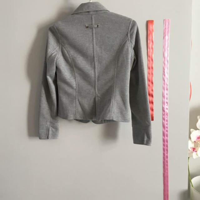 ZARA(ザラ)の美デザイン‼️便利ジャケット‼️超美デザイン レディースのジャケット/アウター(ノーカラージャケット)の商品写真