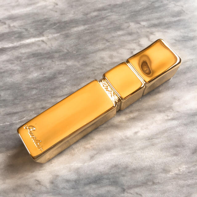 GUERLAIN(ゲラン)の定価4200円 GUERLAIN リップクリーム キスキス リップリフト コスメ/美容のスキンケア/基礎化粧品(リップケア/リップクリーム)の商品写真