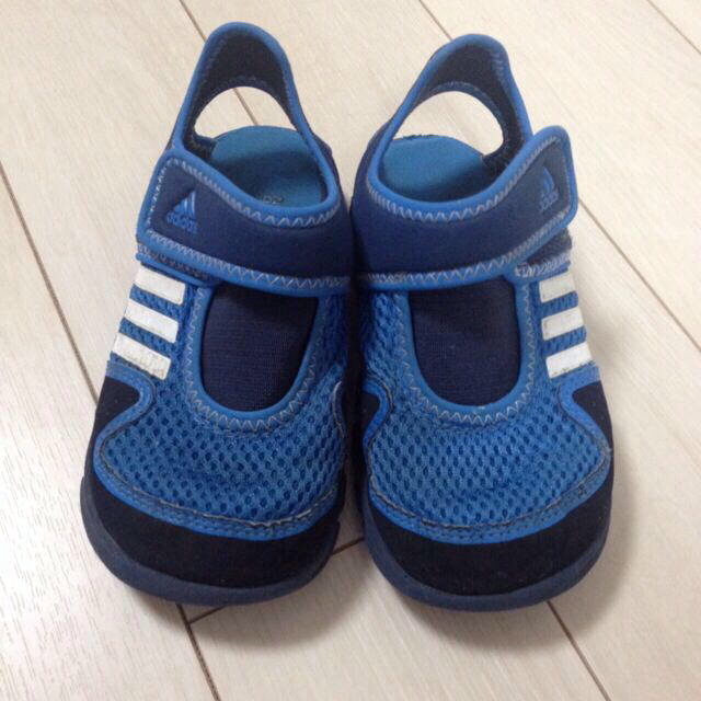 adidas(アディダス)のアディダスメッシュサンダル 16cm キッズ/ベビー/マタニティのキッズ服男の子用(90cm~)(その他)の商品写真