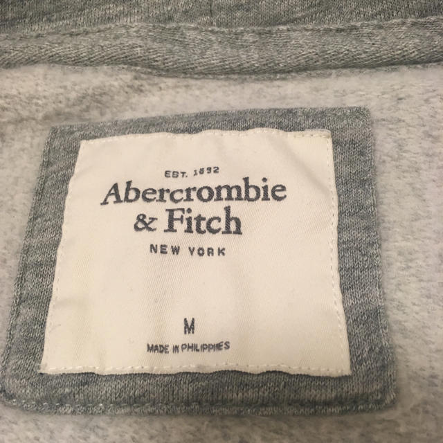 Abercrombie&Fitch(アバクロンビーアンドフィッチ)のA&F パーカー レディースのトップス(パーカー)の商品写真