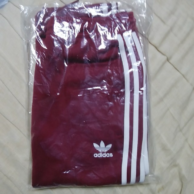 adidas(アディダス)の美品！adidas〈SST RELAX CROPPED PANTS〉 メンズのパンツ(その他)の商品写真