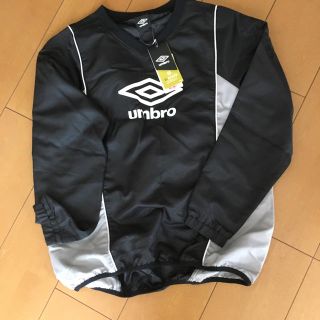 アンブロ(UMBRO)のUMBROのピステです。未使用品★★タグ付きです 値下げしました。(その他)