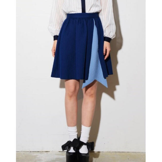 PAMEO POSE(パメオポーズ)のSASH GATHER SKIRT レディースのスカート(ひざ丈スカート)の商品写真