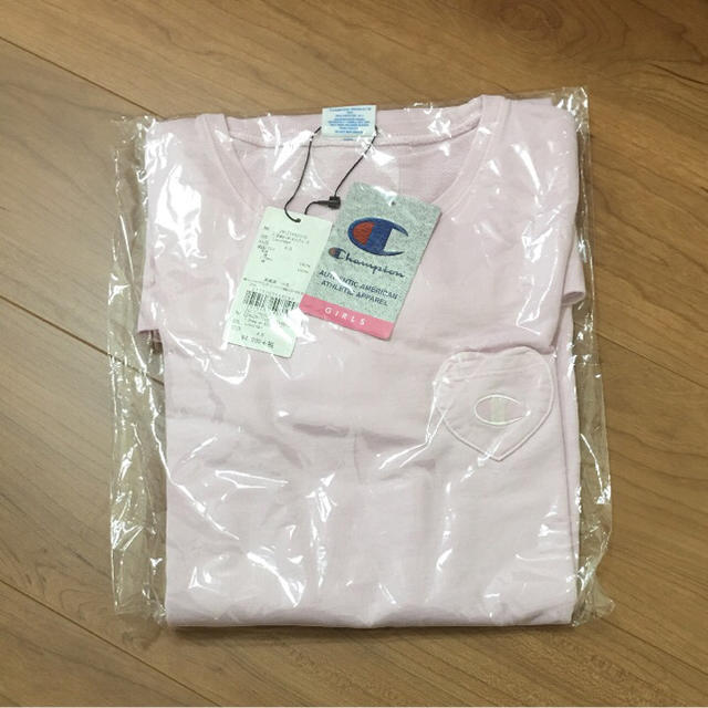 Champion(チャンピオン)の☆新品未使用☆Champion ワンピース ピンク 140cm キッズ/ベビー/マタニティのキッズ服女の子用(90cm~)(ワンピース)の商品写真