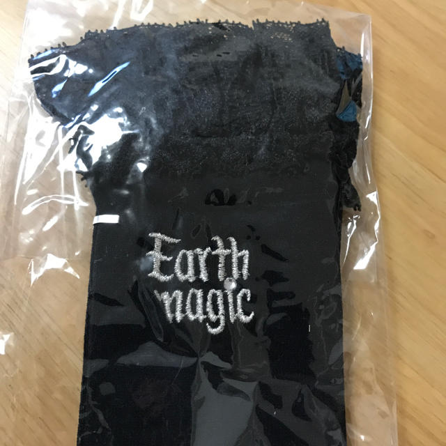 EARTHMAGIC(アースマジック)の[EARTHMAGIC]アースマジック ストーン付ハイソックス19-21cm 黒 キッズ/ベビー/マタニティのこども用ファッション小物(靴下/タイツ)の商品写真