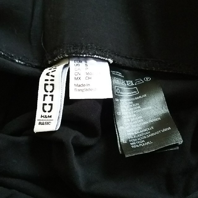 H&M(エイチアンドエム)のH&M黒スカート レディースのスカート(ミニスカート)の商品写真