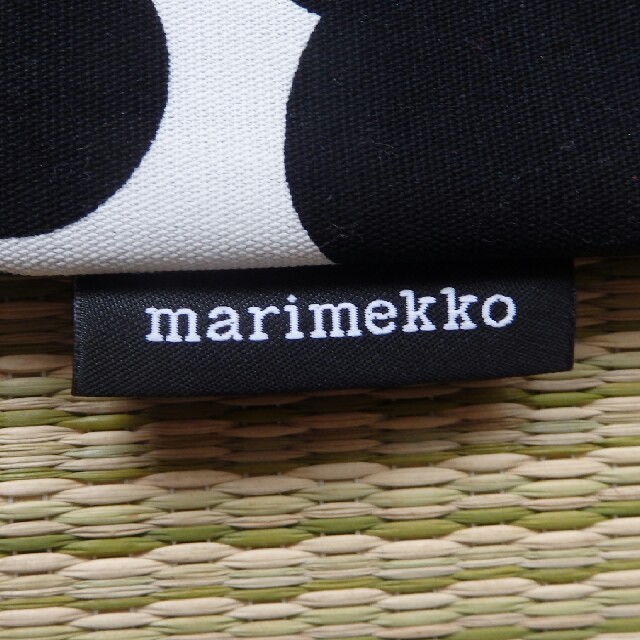 marimekko(マリメッコ)のmarimekko☆ポーチ新品 レディースのファッション小物(ポーチ)の商品写真