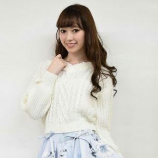 リズリサ(LIZ LISA)の★新品★LIZ LISAリズリサ★Vネックニットトップス★ホワイト(ニット/セーター)