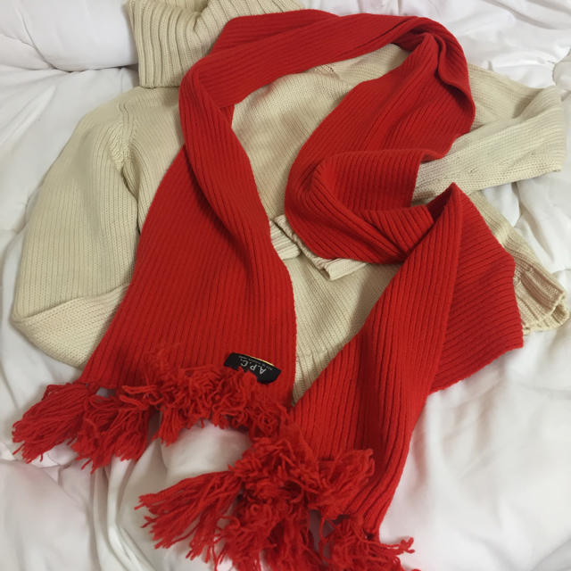 A.P.C(アーペーセー)のa.p.c. lib muffler. レディースのファッション小物(マフラー/ショール)の商品写真