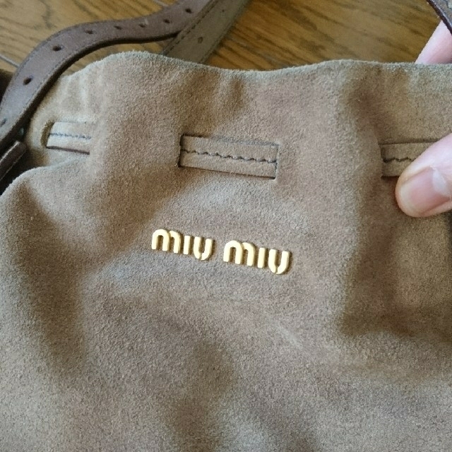 miumiu(ミュウミュウ)の正規品 ミュウミュウ ショルダーバック レディースのバッグ(ショルダーバッグ)の商品写真