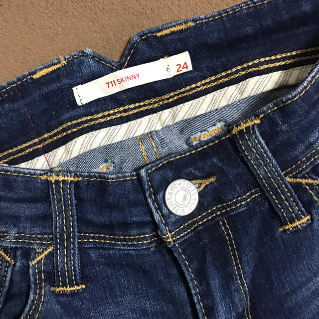 Levi's(リーバイス)のLevi's スキニー 新品未使用 レディースのパンツ(デニム/ジーンズ)の商品写真