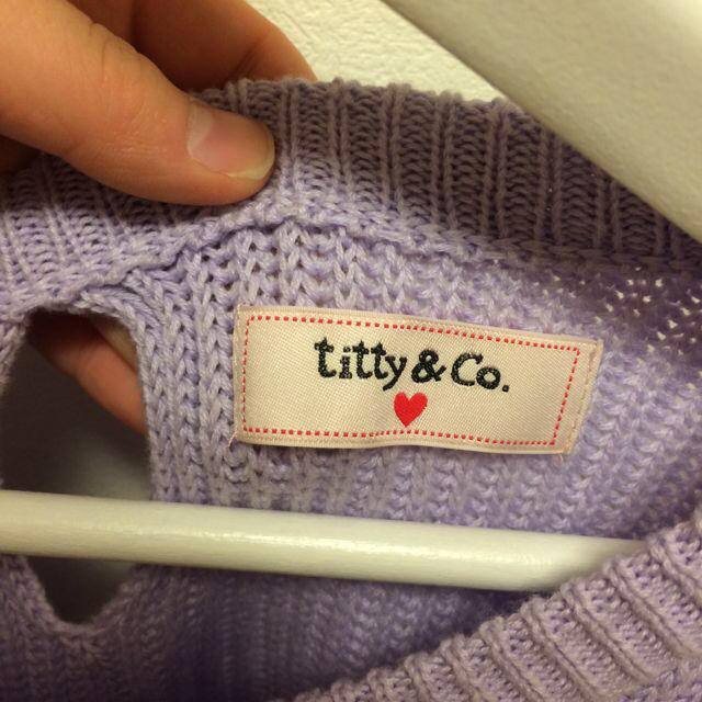 titty&co(ティティアンドコー)のペプラムニット レディースのトップス(ニット/セーター)の商品写真