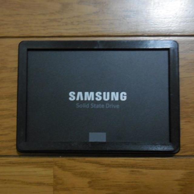 SSD サムスン SAMSUNG 850 EVO 250GB スマホ/家電/カメラのPC/タブレット(PCパーツ)の商品写真