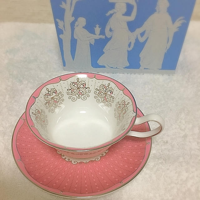 WEDGWOOD(ウェッジウッド)のWEDGWOOD カップ アンド ソーサー インテリア/住まい/日用品のキッチン/食器(グラス/カップ)の商品写真