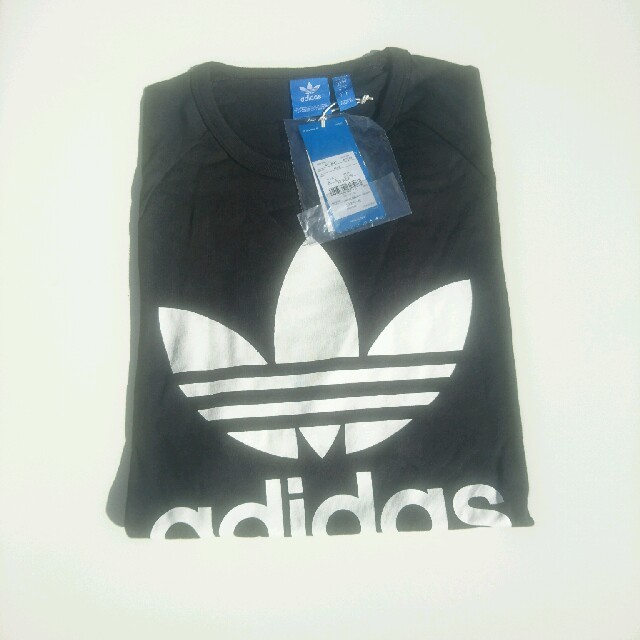 adidas(アディダス)の【men'sのS】新品未使用タグ付 adidasoriginals ロンT メンズのトップス(Tシャツ/カットソー(七分/長袖))の商品写真