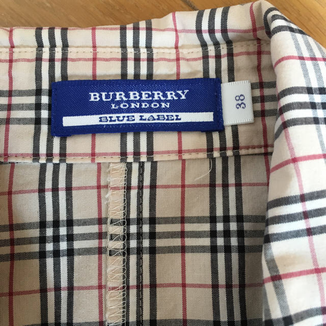 BURBERRY BLUE LABEL(バーバリーブルーレーベル)の【美品】BURBERRYシャツ レディースのトップス(シャツ/ブラウス(長袖/七分))の商品写真