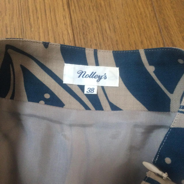 NOLLEY'S(ノーリーズ)の美品 ノーリーズ プリントスカート 日本製 nolleys  レディースのスカート(ひざ丈スカート)の商品写真