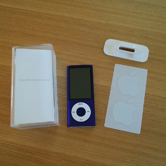 iPhone(アイフォーン)のiPod  nano 8GB スマホ/家電/カメラのオーディオ機器(ポータブルプレーヤー)の商品写真