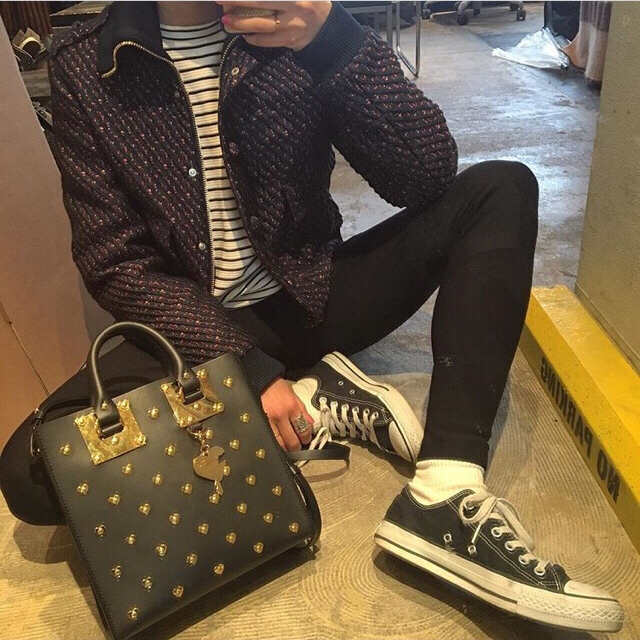 特価 HULME SOPHIE - ミニバッグ HULMEハート SOPHIE ショルダーバッグ 特価 HULME SOPHIE - ミニバッグ HULMEハート SOPHIE ショルダーバッグ