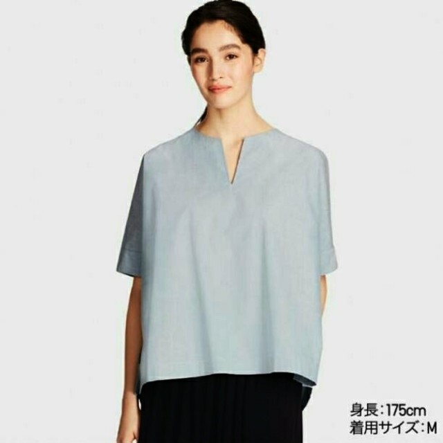 UNIQLO - エクストラファイン コットン スリットネックブラウスの通販