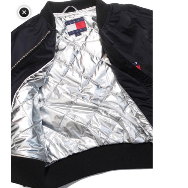 TOMMY HILFIGER(トミーヒルフィガー)の入手困難 Sサイズ トミー TommyHilfiger MA-1 ボンバーJK レディースのジャケット/アウター(ブルゾン)の商品写真