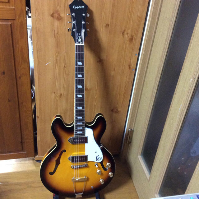 Epiphone(エピフォン)の閉店セール！美品！エピフォン、カジノ 楽器のギター(エレキギター)の商品写真