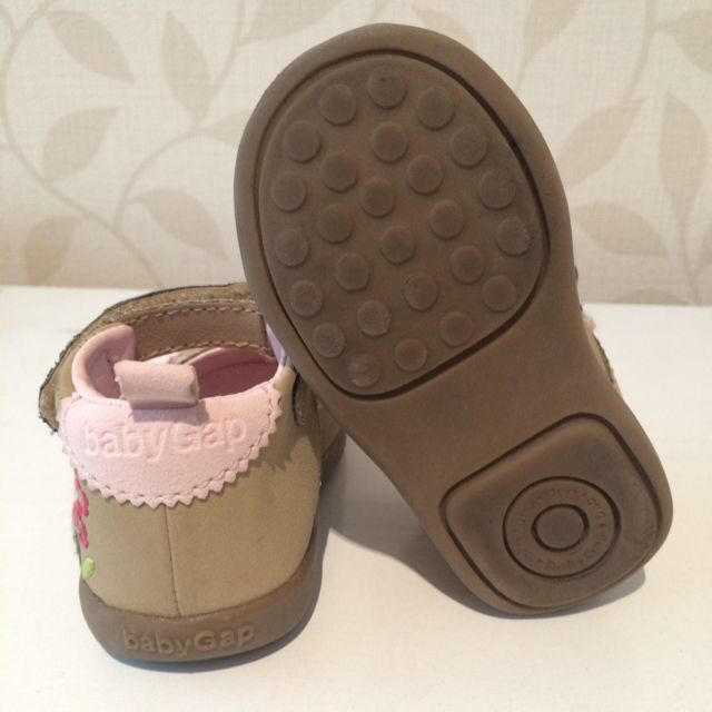 babyGAP(ベビーギャップ)のbabyGAP♡シューズ キッズ/ベビー/マタニティのベビー靴/シューズ(~14cm)(その他)の商品写真