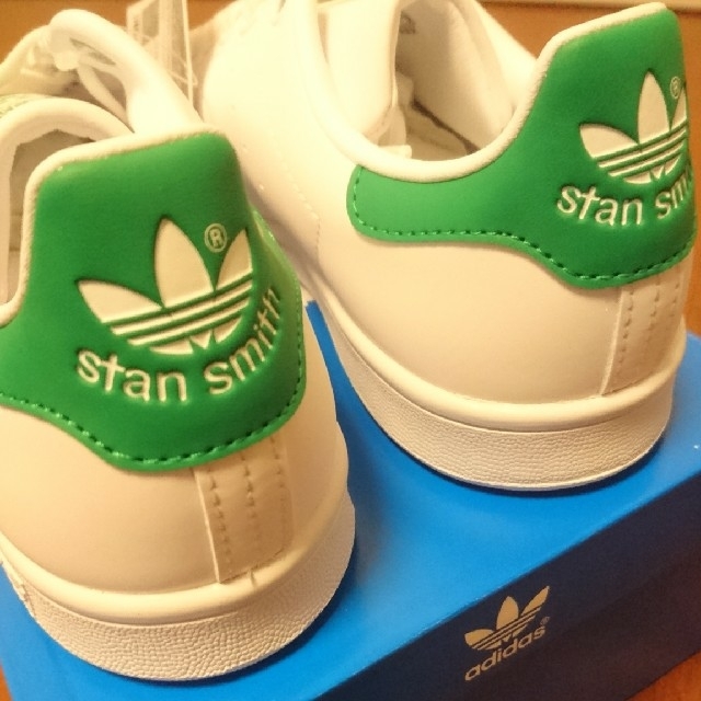 adidas(アディダス)のadidas スタンスミス 23.5cm レディースの靴/シューズ(スニーカー)の商品写真