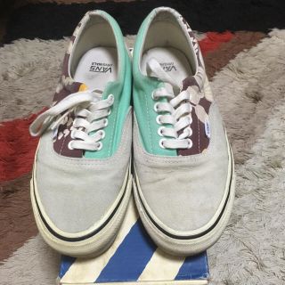 ヴァンズ(VANS)の【送料無料】お買い得‼︎VANSトロピカル柄スニーカー☆26cm (スニーカー)