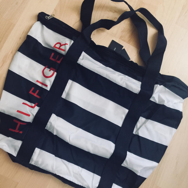 TOMMY HILFIGER(トミーヒルフィガー)のテルル様専用♪★Tommy Hilfiger ポータブル ナイロン トートバック レディースのバッグ(トートバッグ)の商品写真