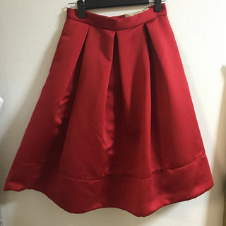 ミーアンドミークチュール(me & me couture)のミーアンドミークチュール フレアスカート赤(ひざ丈スカート)