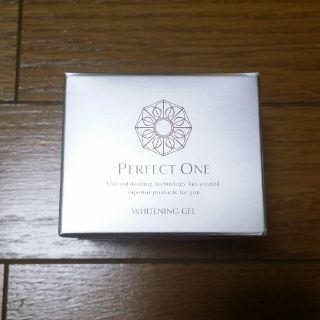 パーフェクトワン(PERFECT ONE)のパーフェクトワン　薬用ホワイトニングジェル(オールインワン化粧品)