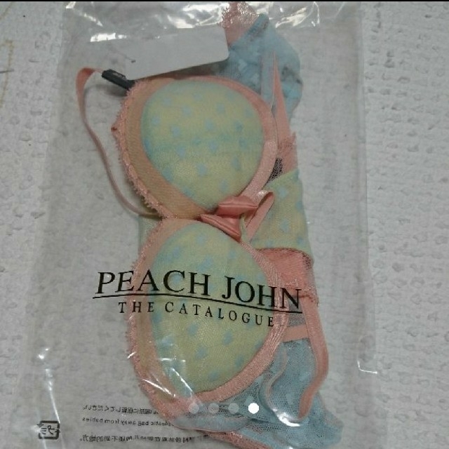 PEACH JOHN(ピーチジョン)の【ピーチ・ジョン】新品未使用ブラショーツセット レディースの下着/アンダーウェア(ブラ&ショーツセット)の商品写真