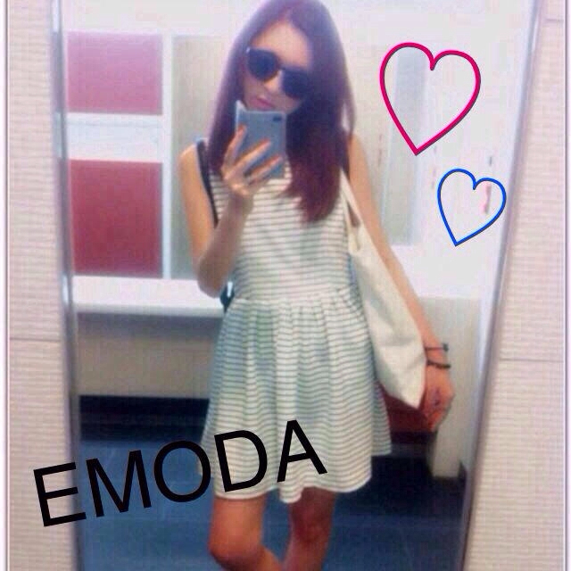 EMODA(エモダ)の6/13過ぎたら削除します！！ レディースのワンピース(ミニワンピース)の商品写真