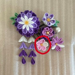 つまみ細工のヘアピンブローチ【紫】(ヘアアクセサリー)