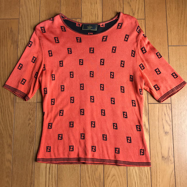 女性が喜ぶ♪ FENDI - 【FENDI:フェンディ】◆ロゴニット◆ ニット+セーター 女性が喜ぶ♪ FENDI - 【FENDI:フェンディ】◆ロゴニット◆ ニット+セーター