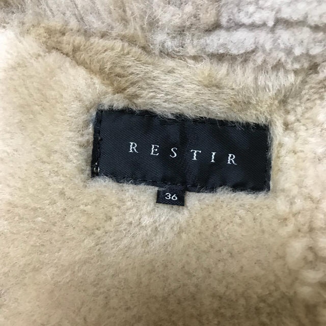 RESTIR(リステア)のリステア RESTIR ムートン コート レディースのジャケット/アウター(毛皮/ファーコート)の商品写真