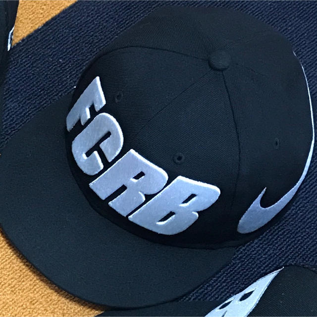 F.C.R.B.(エフシーアールビー)のFCRB CAP NIKE メンズの帽子(キャップ)の商品写真