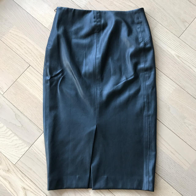 ZARA(ザラ)のZARA レザー タイトスカート レディースのスカート(ひざ丈スカート)の商品写真