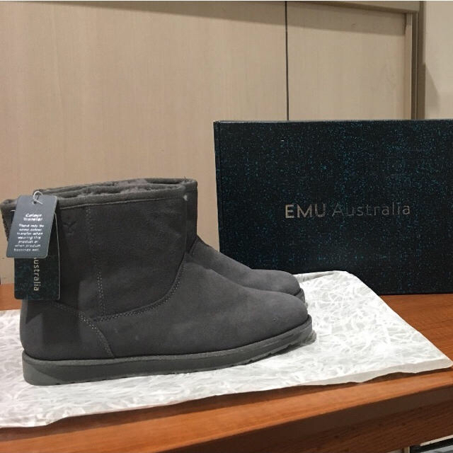 EMU - ＥMUムートンブーツ【新品、未使用】