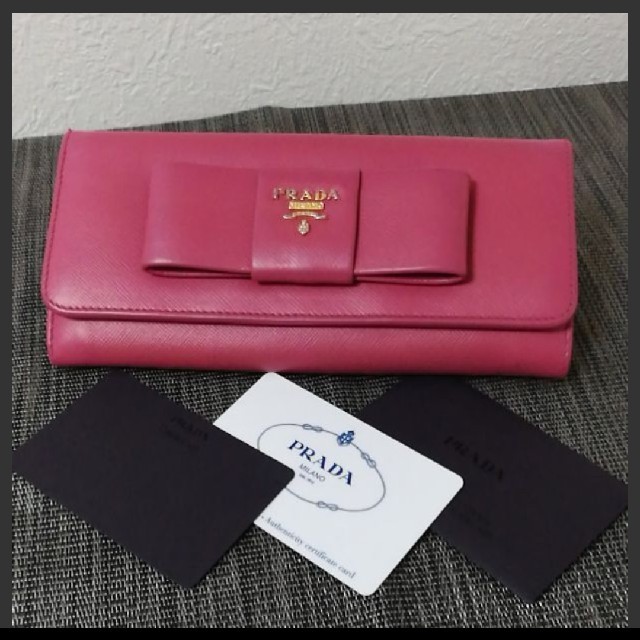 PRADA(プラダ)のPRADA　サフィアーノ　長財布 レディースのファッション小物(財布)の商品写真