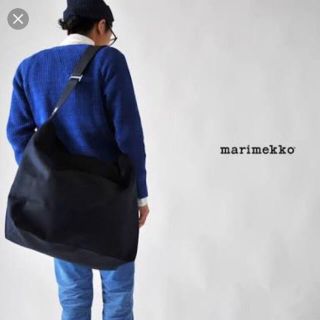 マリメッコ(marimekko)の【未使用】marimekko weekender ショルダーバッグ（ネイビー）(ショルダーバッグ)