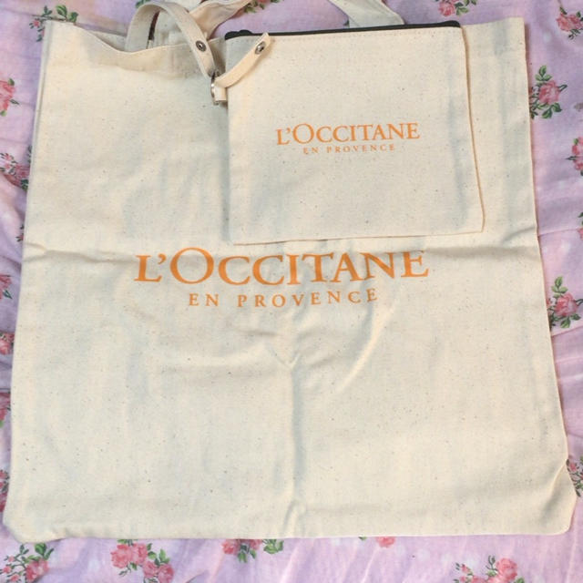 L'OCCITANE(ロクシタン)のロクシタン ノベルティーバッグ エンタメ/ホビーのコレクション(ノベルティグッズ)の商品写真