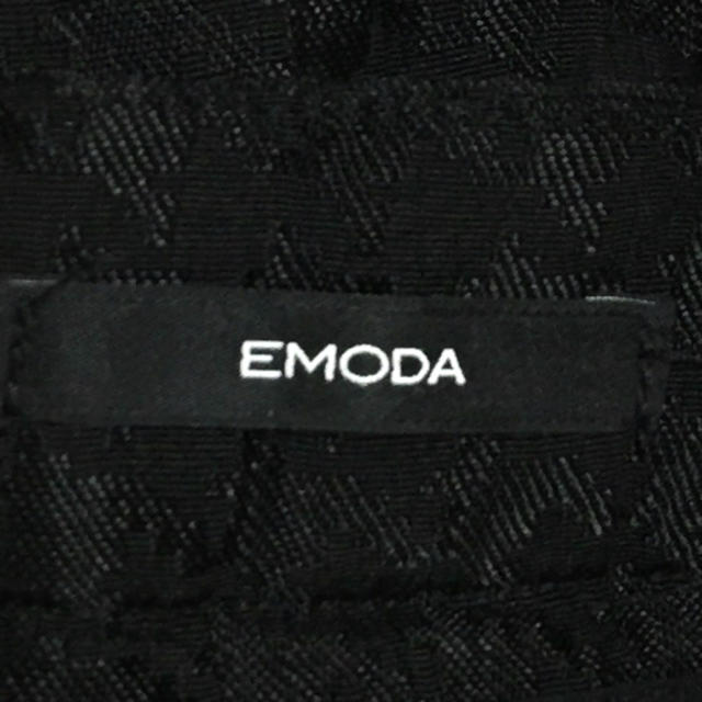 EMODA(エモダ)のEMODA パンツ 黒 ブラック ズボン レディースのパンツ(クロップドパンツ)の商品写真