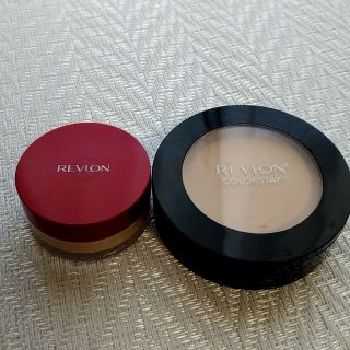 レブロン(REVLON)のレブロン　カラーステイ　プレストパウダーＮ　820LIGHT　おまけ付(フェイスパウダー)