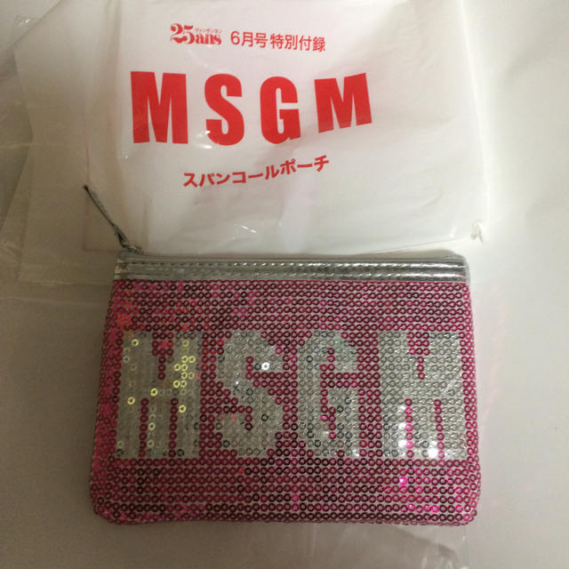 MSGM(エムエスジイエム)のMSGMスパンコール ポーチ 25ans付録 レディースのファッション小物(ポーチ)の商品写真