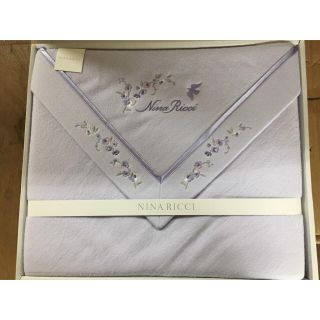 ニナリッチ(NINA RICCI)のラミティーノ様専用(毛布)