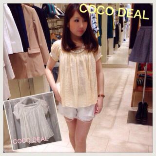 ココディール(COCO DEAL)のCOCODEAL♡今季シャーリングBL(シャツ/ブラウス(半袖/袖なし))