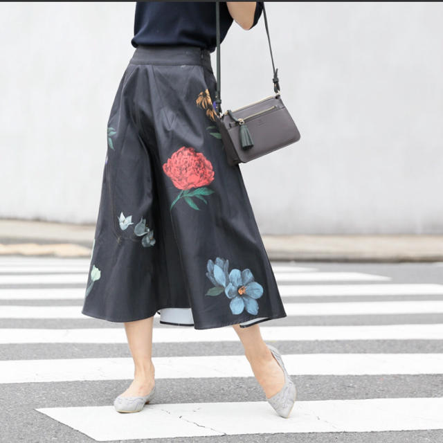 Ameri VINTAGE(アメリヴィンテージ)の新品AMANDAスカート♡ブラック レディースのスカート(ひざ丈スカート)の商品写真